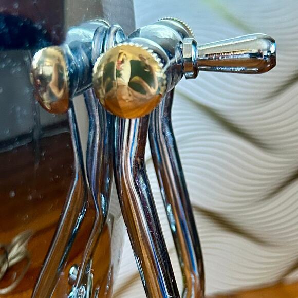 Vintage Cane & Reed Round Lighted Adjustable Make-Up Mirror with Twisted Stem - Picture 8 of 16